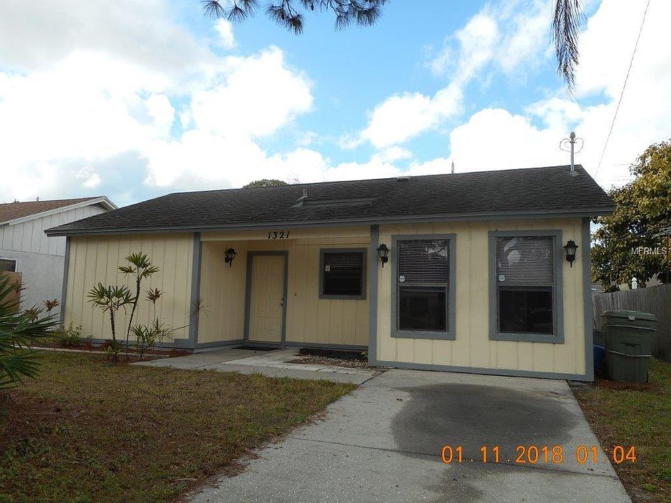 1st image of 1321 N Conrad Ave