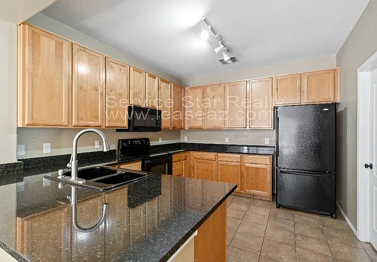 860 S Huish Dr — Photo 28
