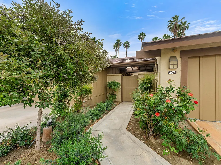 307 Appaloosa Way — Photo 38