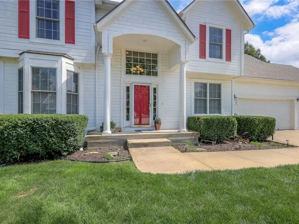 2605 Whitney St, Olathe, KS 66061