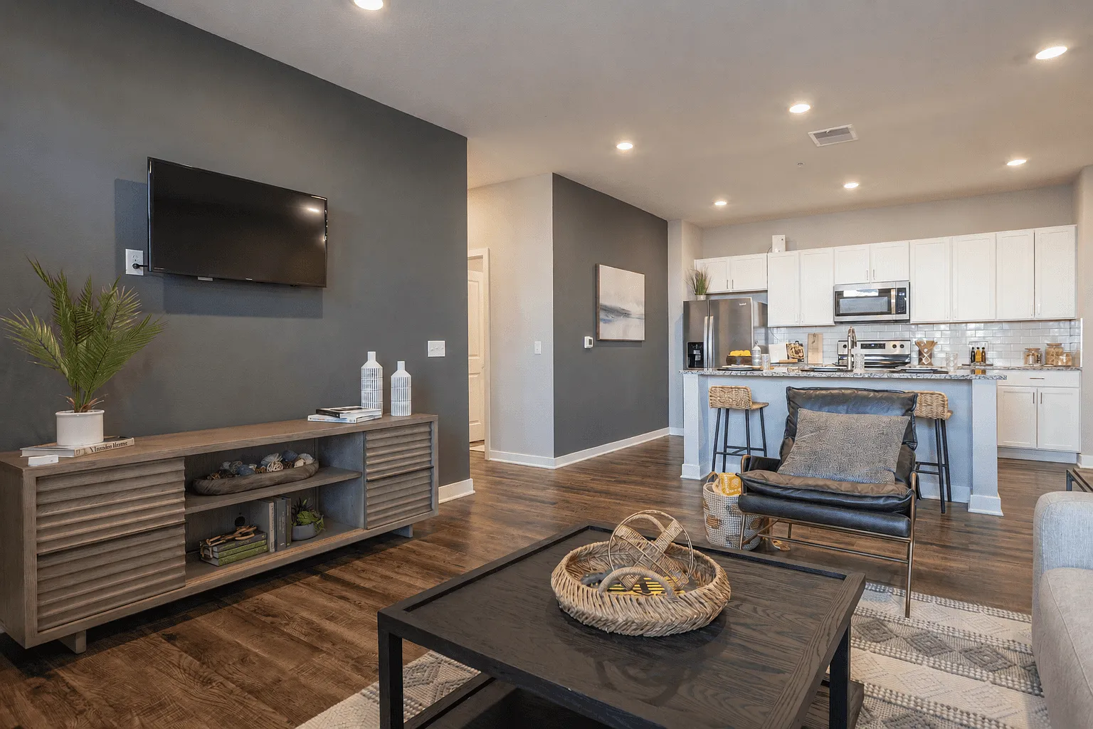 The Grove Apartments — Photo 4