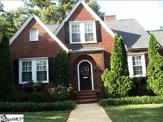 1st image of 19 Lanneau Dr