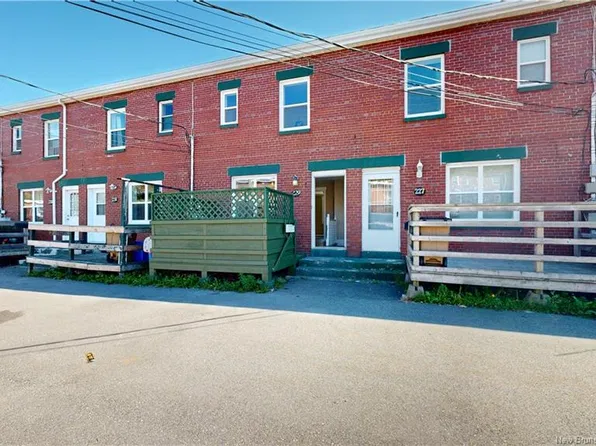 229 Gilbert St, Saint John, NB E2K 4E4