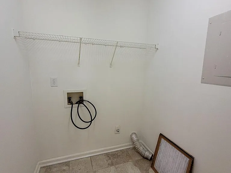 539 N Taylor St — Photo 14
