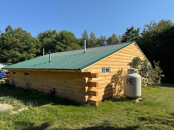 3rd image of 9 Sunrise Ridge Road