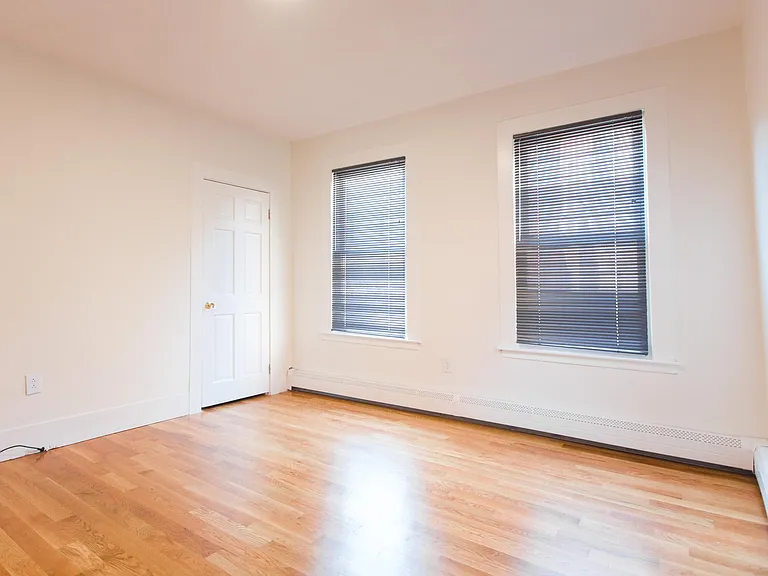 2 Elbow St #1 — Photo 8