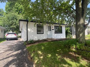 1007 Lindemann Rd, Saint Louis, MO 63131