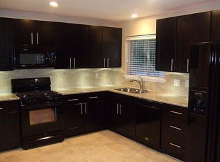 39 S Waxberry Rd, Spring, TX 77381