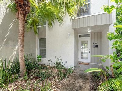 694 Kensington Pl, Fort Lauderdale, FL, 33305