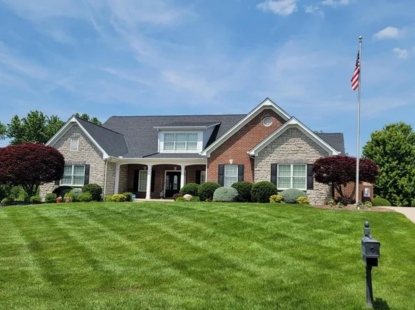 24 Saint Andrews Dr, North Bend, OH 45052