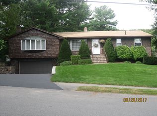 9 Clinton Rd, Peabody, MA 01960
