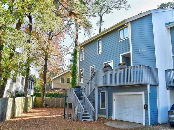 224 82nd St, Virginia Beach, VA 23451