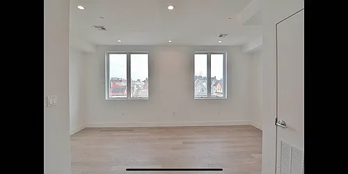 Rented by Delmark Realty LLC