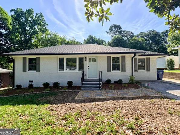 237 S Myrtle St, Winder, GA 30680