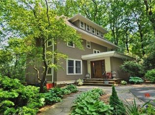 38 Pollard Rd, Mountain Lakes, NJ 07046