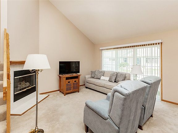 5th image of 2416 NW Heritage Ave