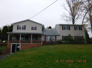 52 Mt Laurel St, Pine Grove, PA 17963