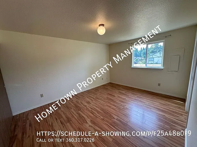 717 Lucerne Ln SE — Photo 10