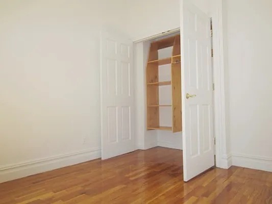 Rented by City Connections Realty | media 16