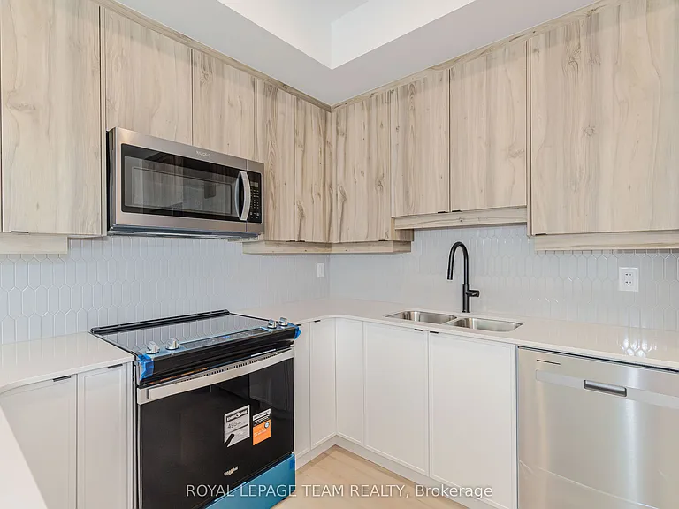 4787A Bank St — Photo 5