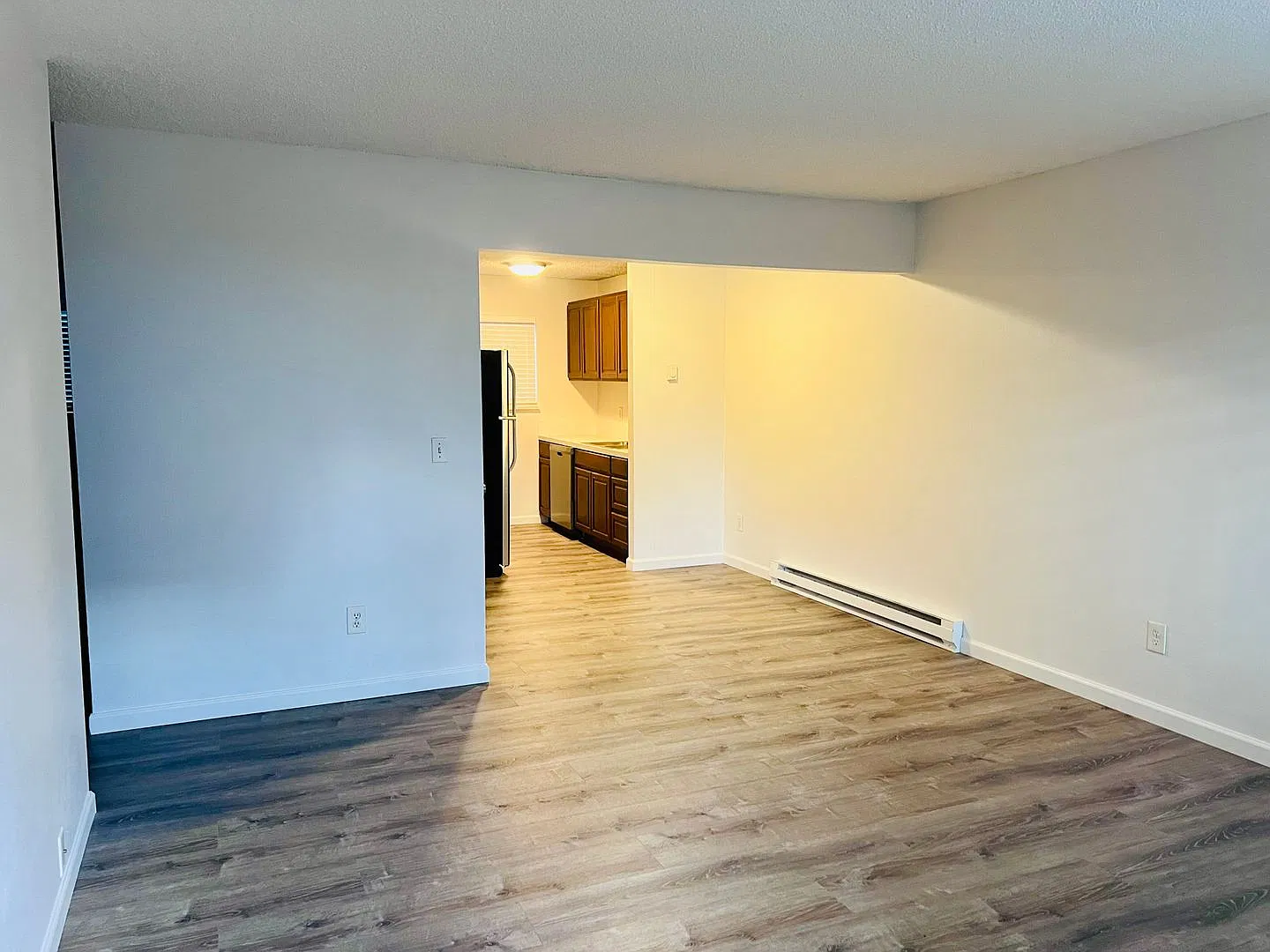 The Andora-SE Inner Cool 2 Bedroom — Photo 3