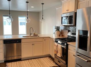 3147 W Stewart Falls Dr, Riverton, UT 84065