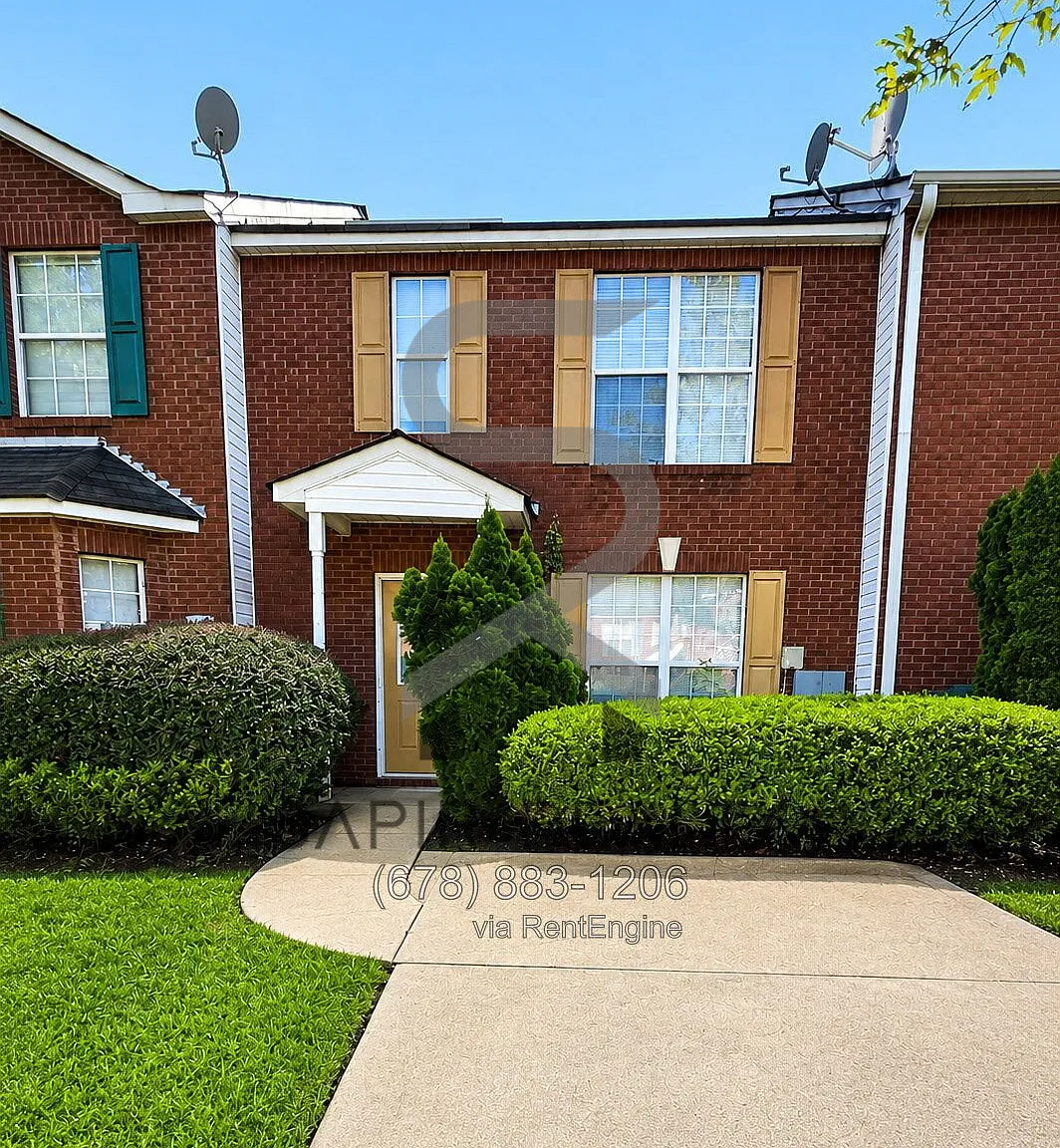 3 bed, 2.5 bath, 1348 sqft, $1,675 — Photo 1