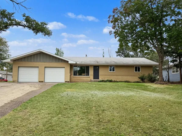 1320 N Chestnut St, Beloit, KS 67420