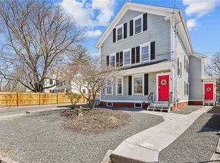 292 Pleasant St, Rumford, RI 02916