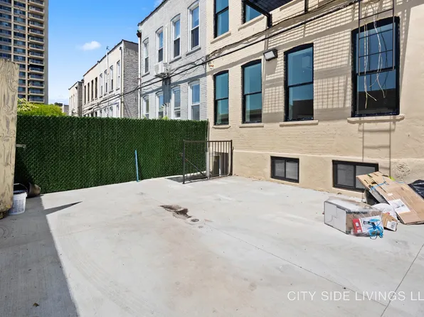 998 Carroll Street image 11 of 11