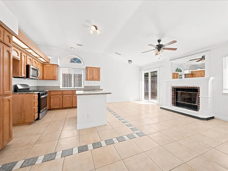 8408 Silver Run Way — Photo 8
