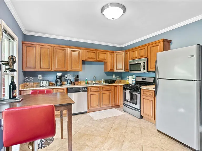 4260 Beverly Ln NE — Photo 17