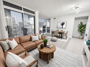 15 Fort York Blvd #3006, Toronto, ON M5V 3Y4