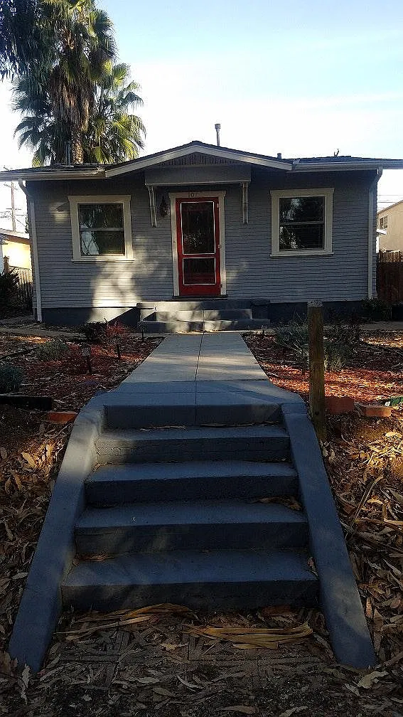 2 bed, 903 sqft, $3,595 — Photo 1