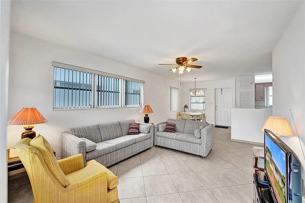 1 bed, 1.0 bath, 650 sqft, $1,549 — Photo 3