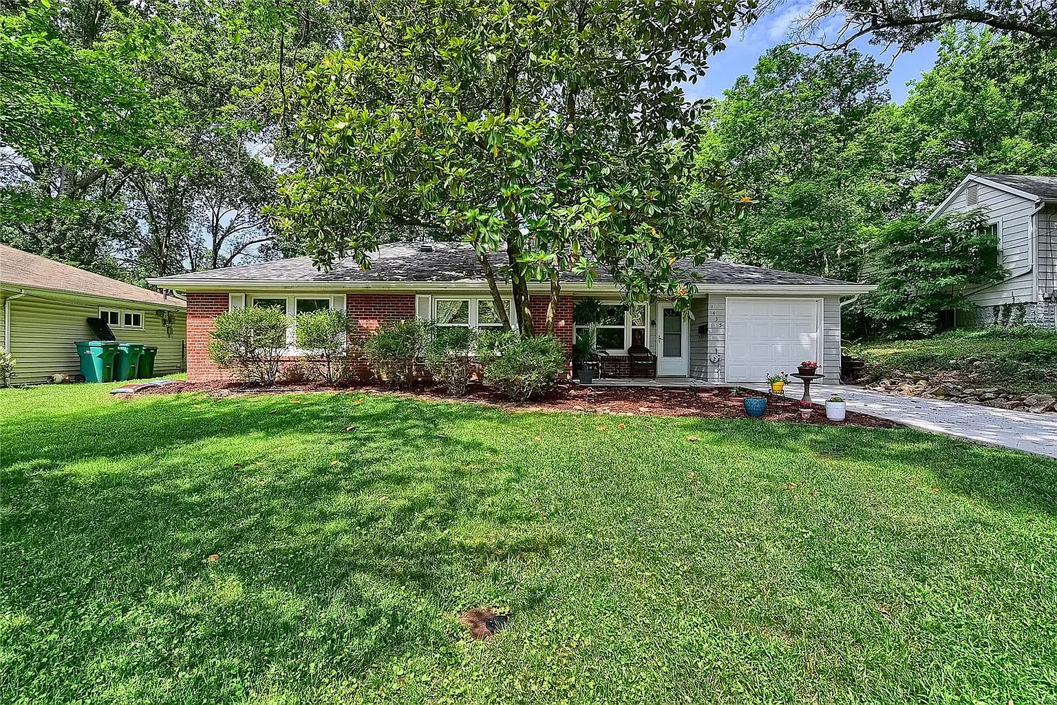 1435 Wells Ave photo 1