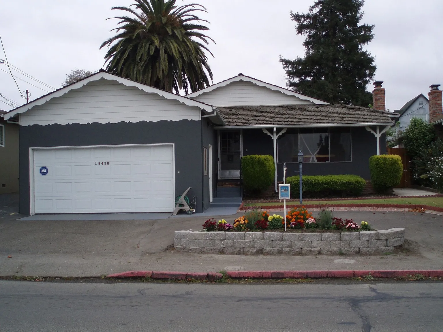 19458 Redwood Rd photo 1