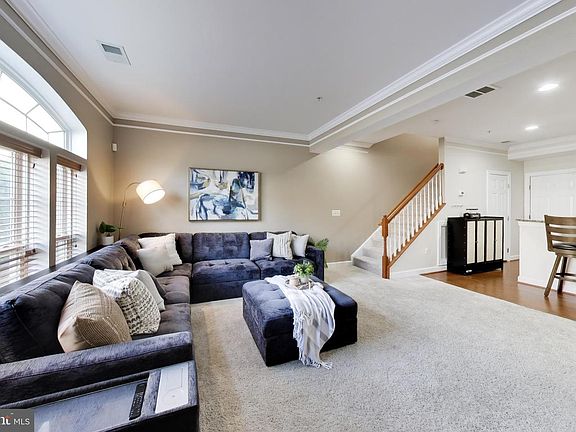 2nd image of 325 Munahan Cir