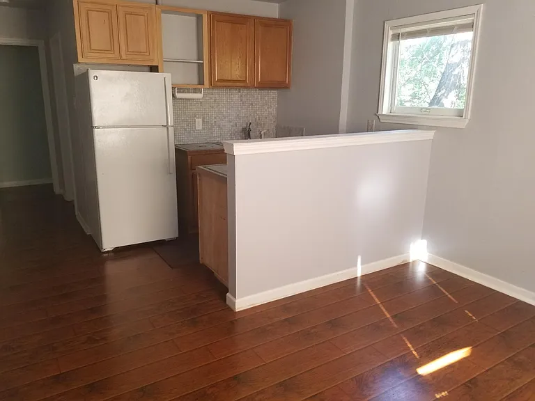 451 Eleanor Ave #4 — Photo 6