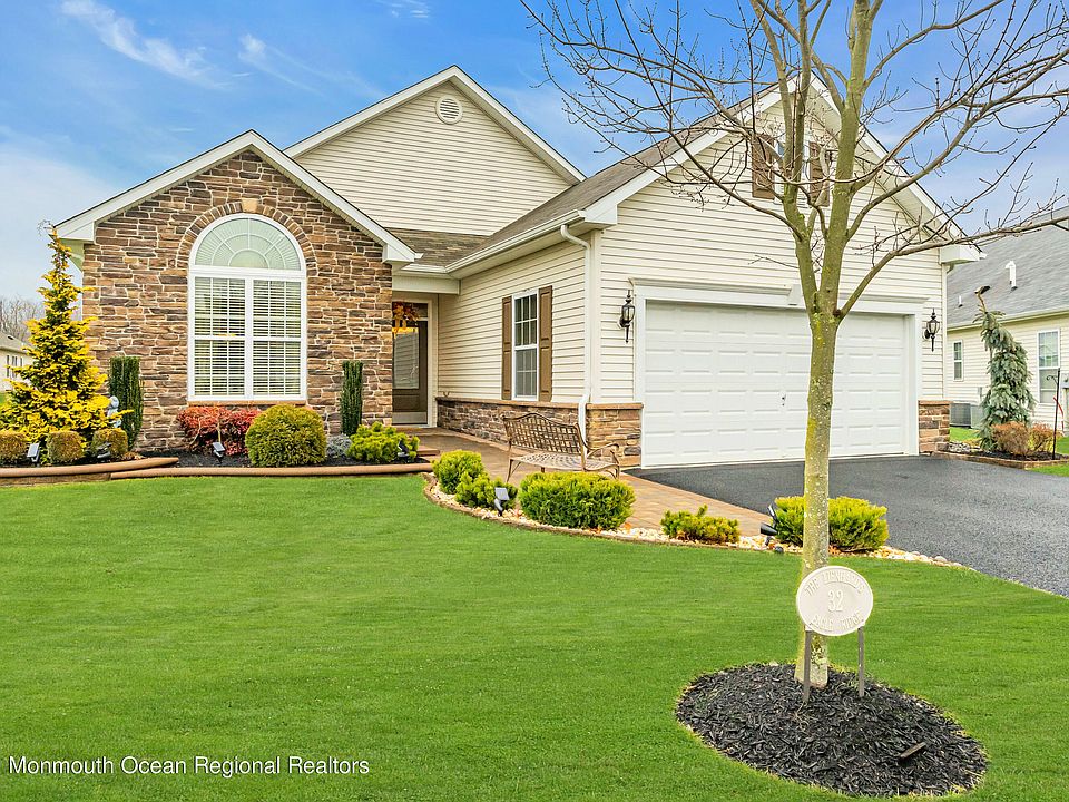 32 Eagle Ridge Circle, Lakewood, NJ 08701 Zillow