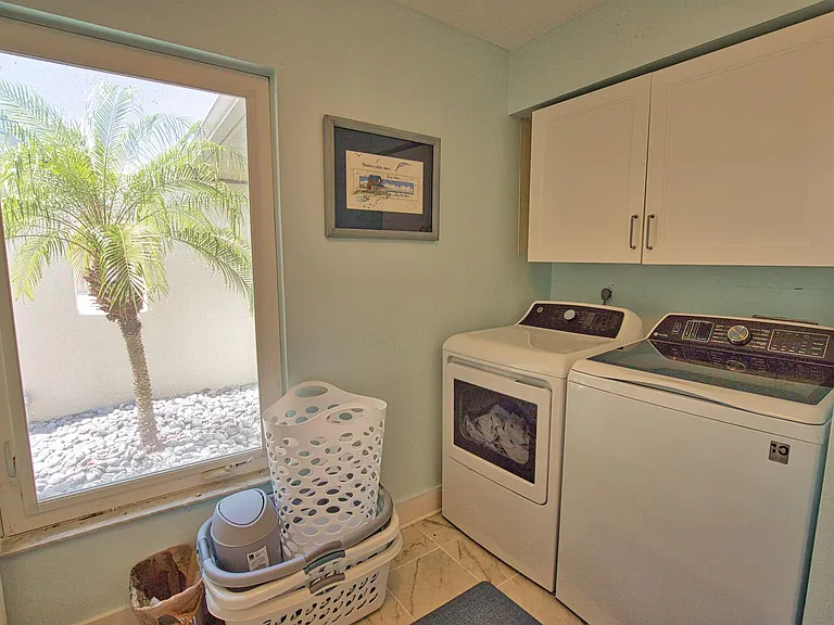 514 Everglades Dr — Photo 46