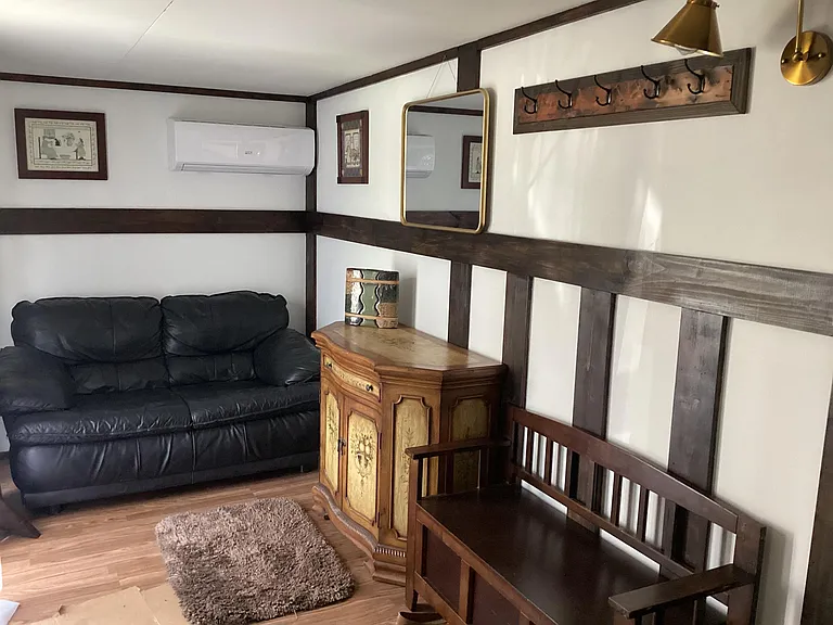 5166 Margaret Ann Ln — Photo 4