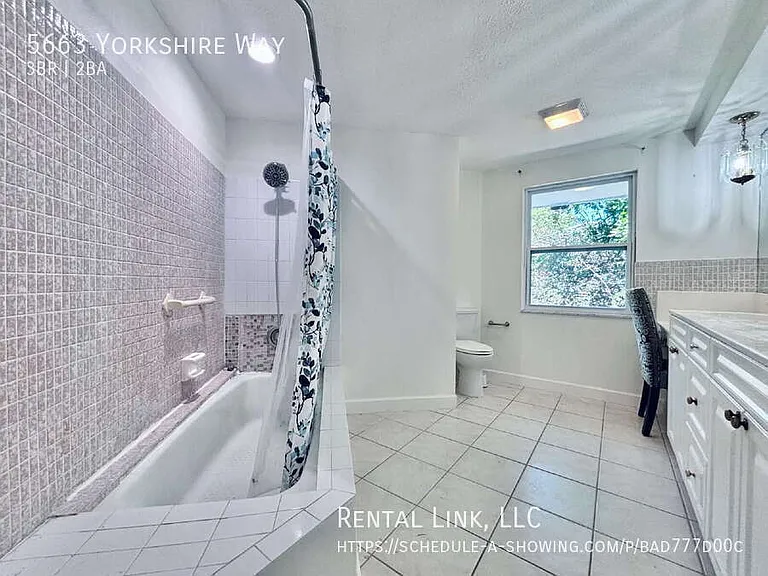 5663 Yorkshire Way — Photo 28