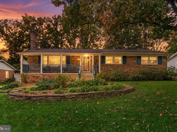 6932 Greenwood Dr, Glenn Dale, MD 20769