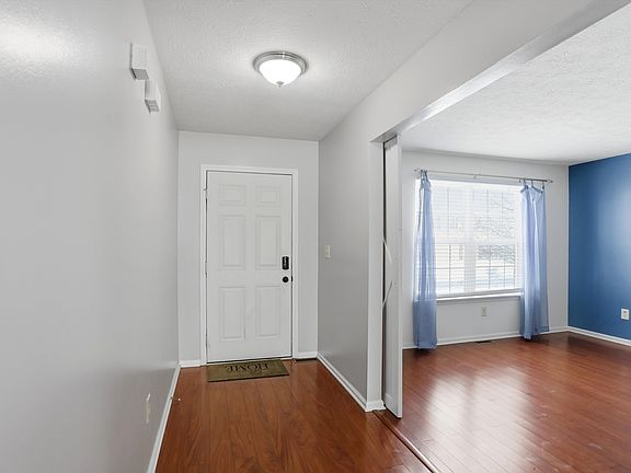 3rd image of 5012 Birmingham Dr