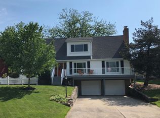 19874 Lakeview Dr, Lawrenceburg, IN 47025