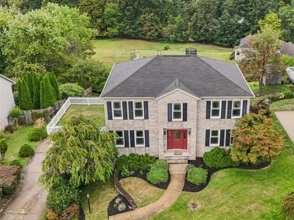 674 Meadowbrook Rd, Trafford, PA 15085