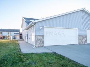 1117 43rd Ave W, West Fargo, ND 58078