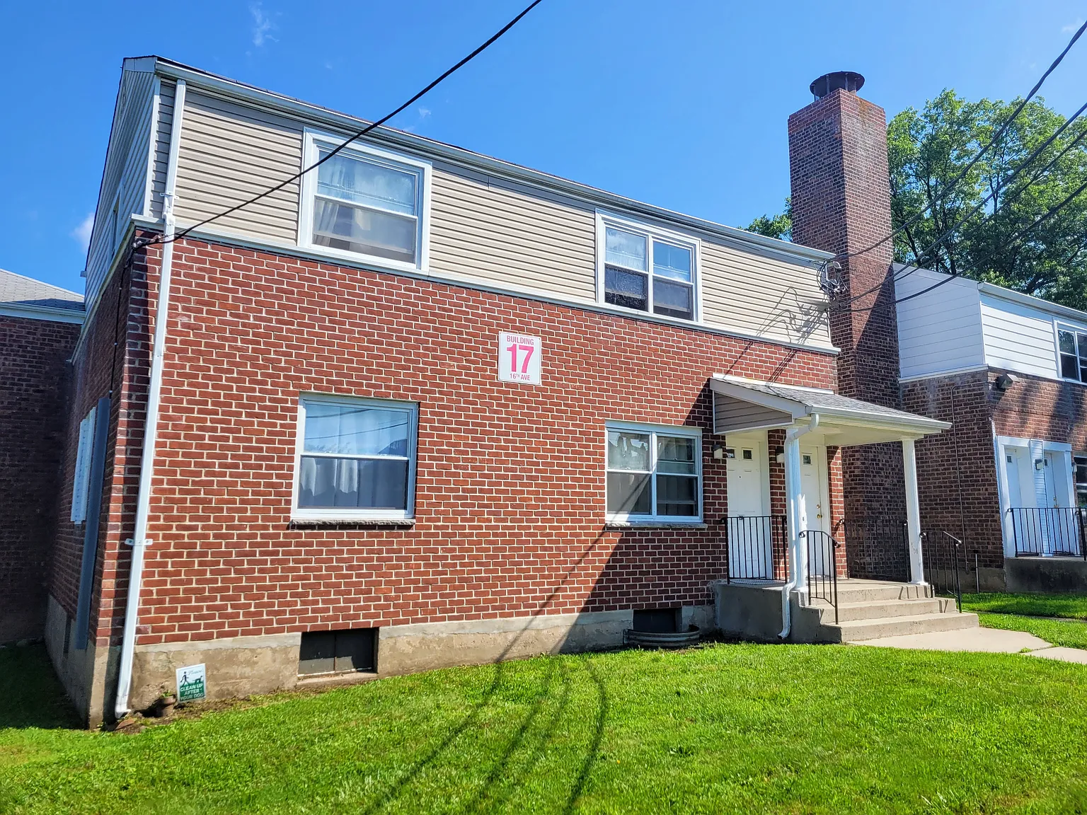 2 bed, 700 sqft, $2,175 — Photo 2