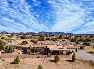 22 Valencia Loop, Santa Fe, NM 87508